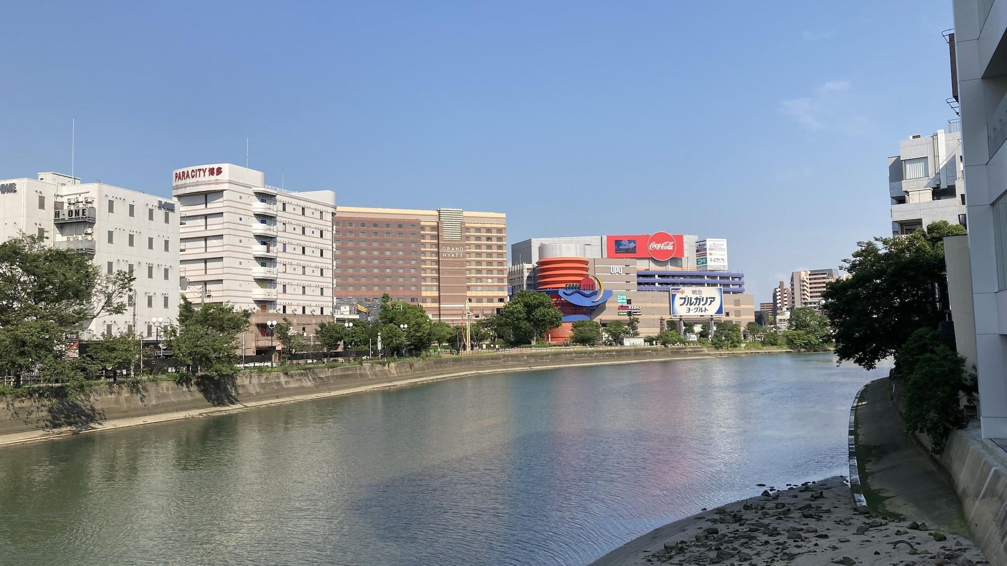 Toyoko Inn Hakata Nishi-Nakasu Фукуока Екстериор снимка