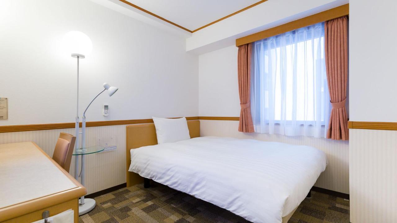 Toyoko Inn Hakata Nishi-Nakasu Фукуока Екстериор снимка